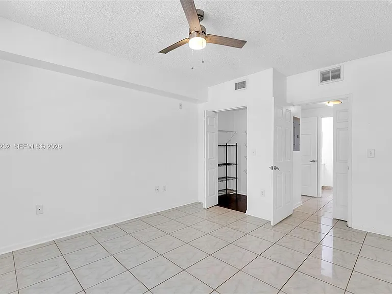 8000 N Nob Hill Rd #106 — Photo 17