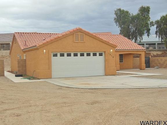 3rd image of 2419 Pawnee Cir