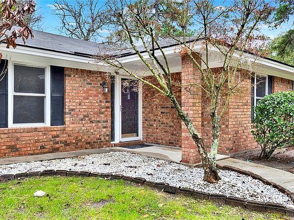 3rd image of 103 Deerwood Road