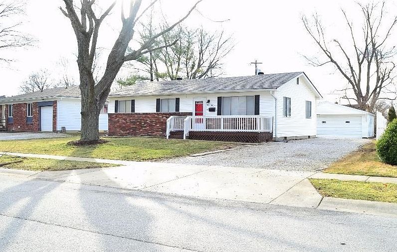 1st image of 34 Eastridge Dr