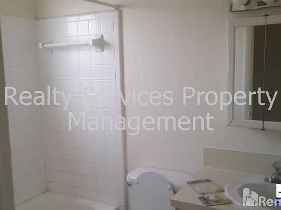 5th image of 2429 Hanson St APT C3
