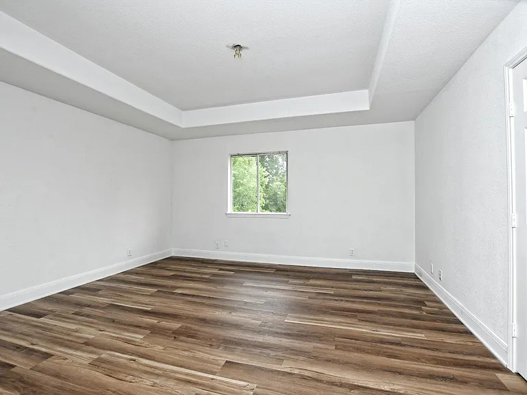 17607 Klamath Falls Dr — Photo 16