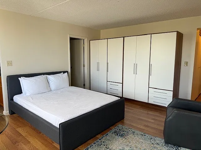 400 Hobron Ln #1504 — Photo 5
