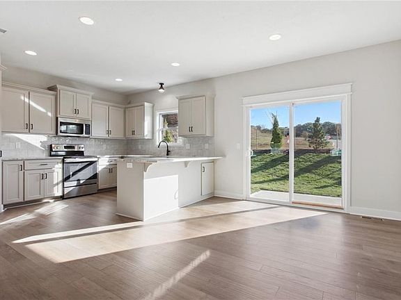 5th image of 6761 Prairie Ln