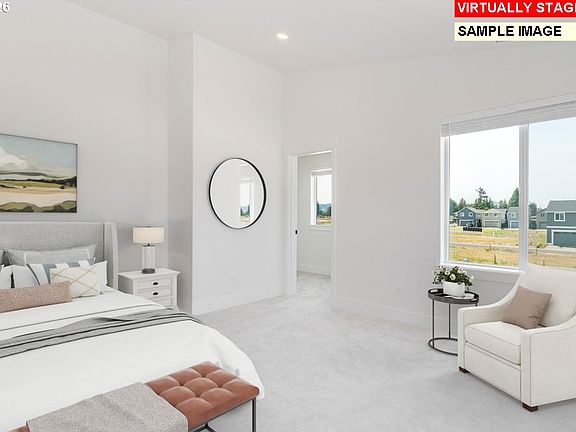 5th image of 4272 SE Century Blvd