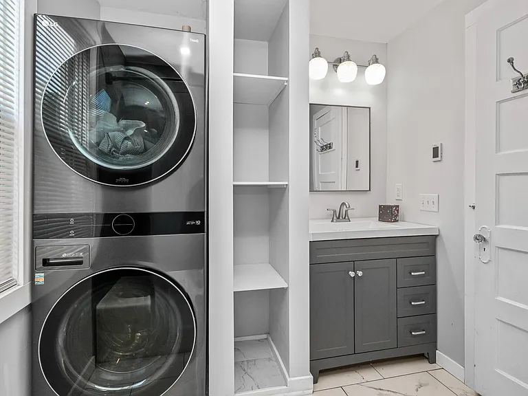 3900 Sheridan Ave S #1 — Photo 15