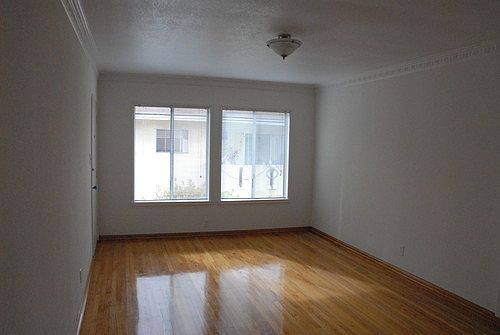5th image of 3332 Bagley Ave APT 2