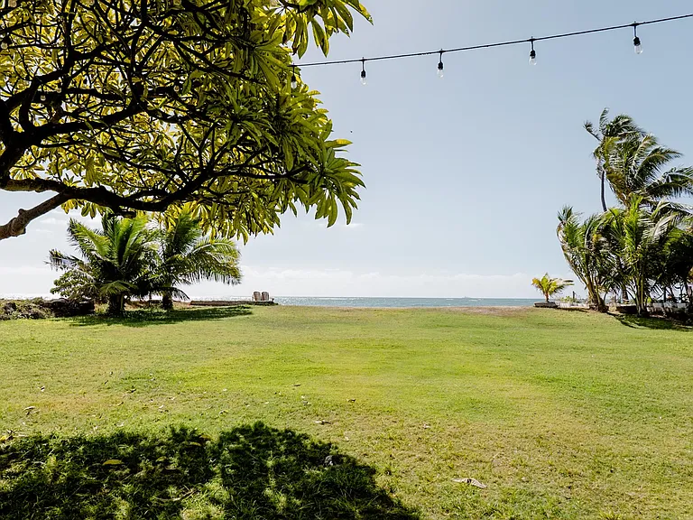 Step onto your private lawn right before you plunge into the Pacific.