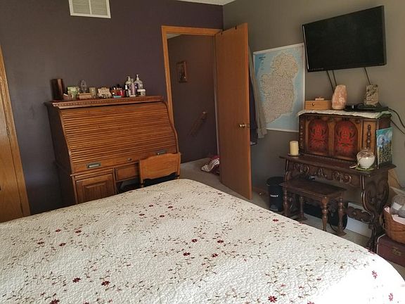 3rd image of 2716 Brockman Ct