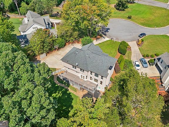2nd image of 2835 Live Oak Ct