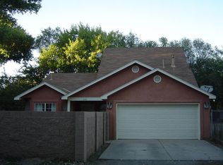 2415 Meadow Rd SW, Albuquerque, NM 87105