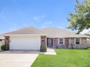 1362 Hutchinson St, Pea Ridge, AR 72751