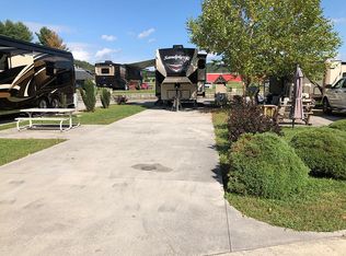 Pumpkin Path Way, Sevierville, TN 37862