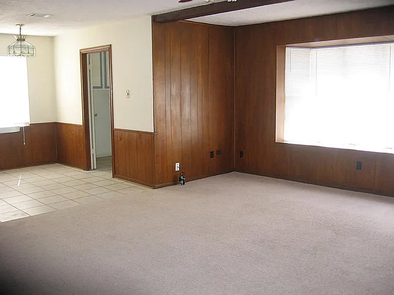 25407 Tuckahoe Ln — Photo 12