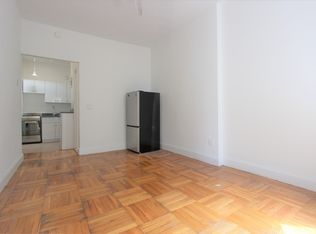216 W 79th St APT 5R, New York, NY 10024