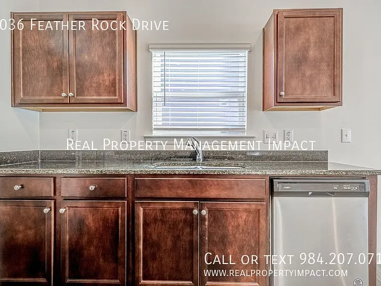 2036 Feather Rock Dr — Photo 21