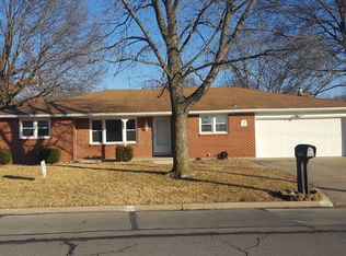 2705 Clarendon Rd, Sedalia, MO 65301