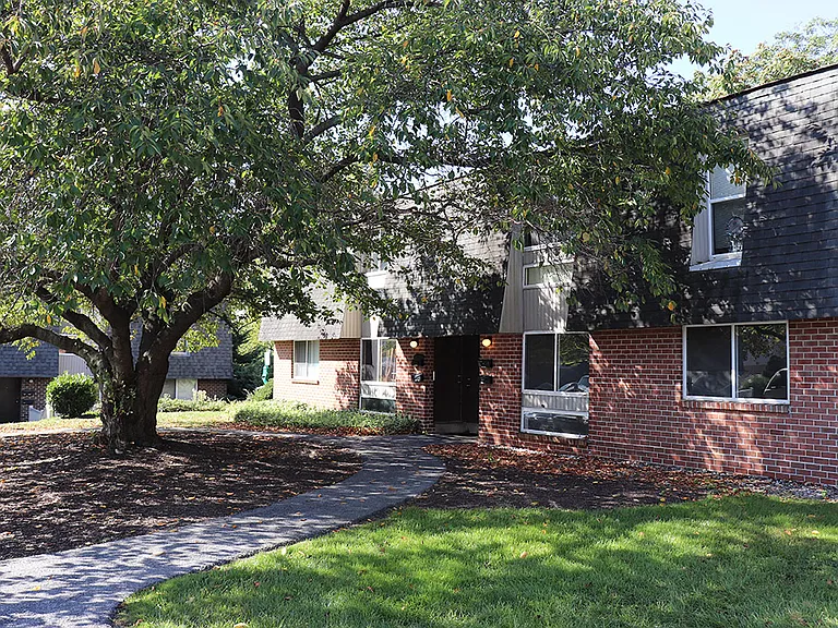 Spring Ridge Apartments — Photo 14