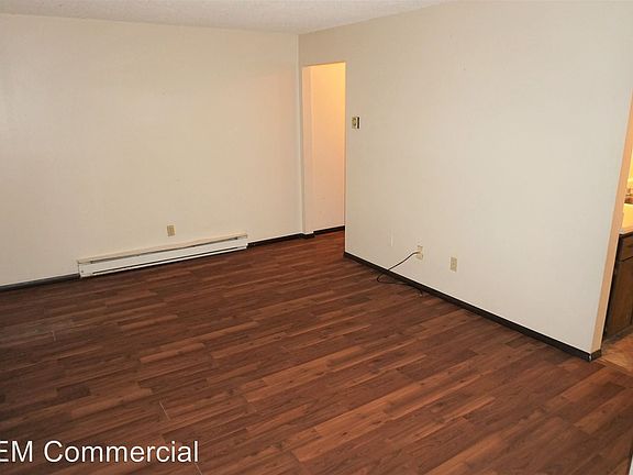 3rd image of 1017 Howe Ave APT 2