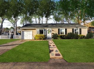 15 Jupiter St, Weymouth, MA 02188