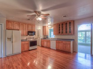 913 Walnut Dr, Fredericksburg, VA