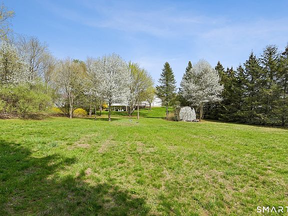 4th image of 53 Hansen Farm Road