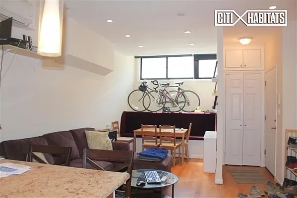 Rented by Citi Habitats | media 18