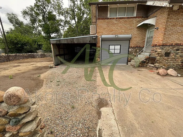 1124 Lake Ave — Photo 3