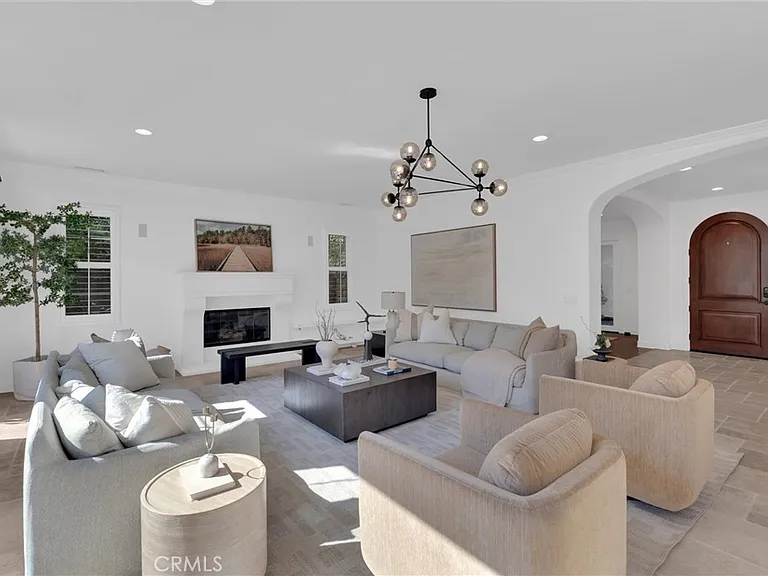 510 E Viewcrest Dr — Photo 17