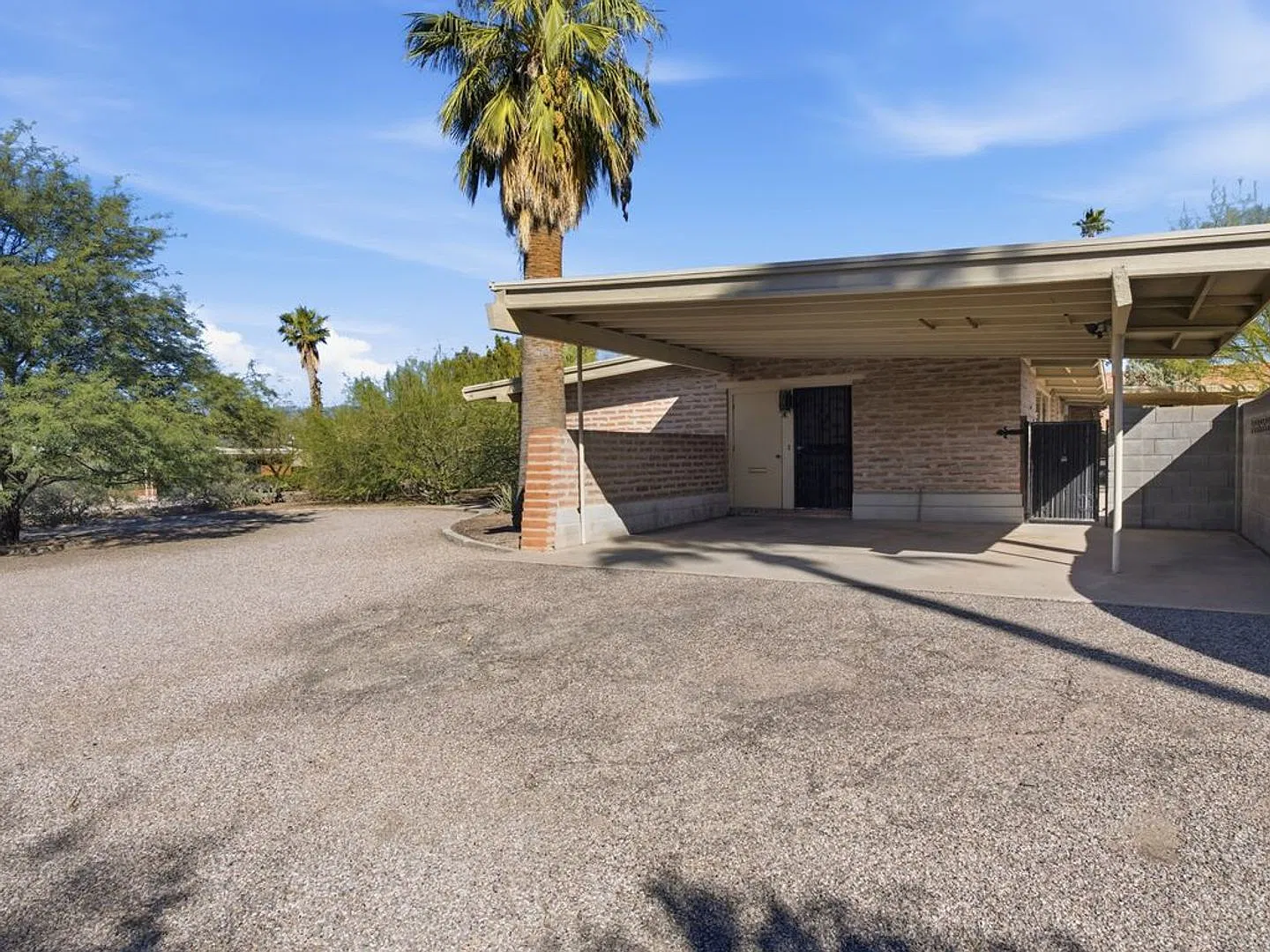 Charming Mid-Century Home in the Heart of Central Tucson! — Photo 3