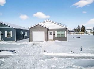 7527 Packard Ave, Warren, MI