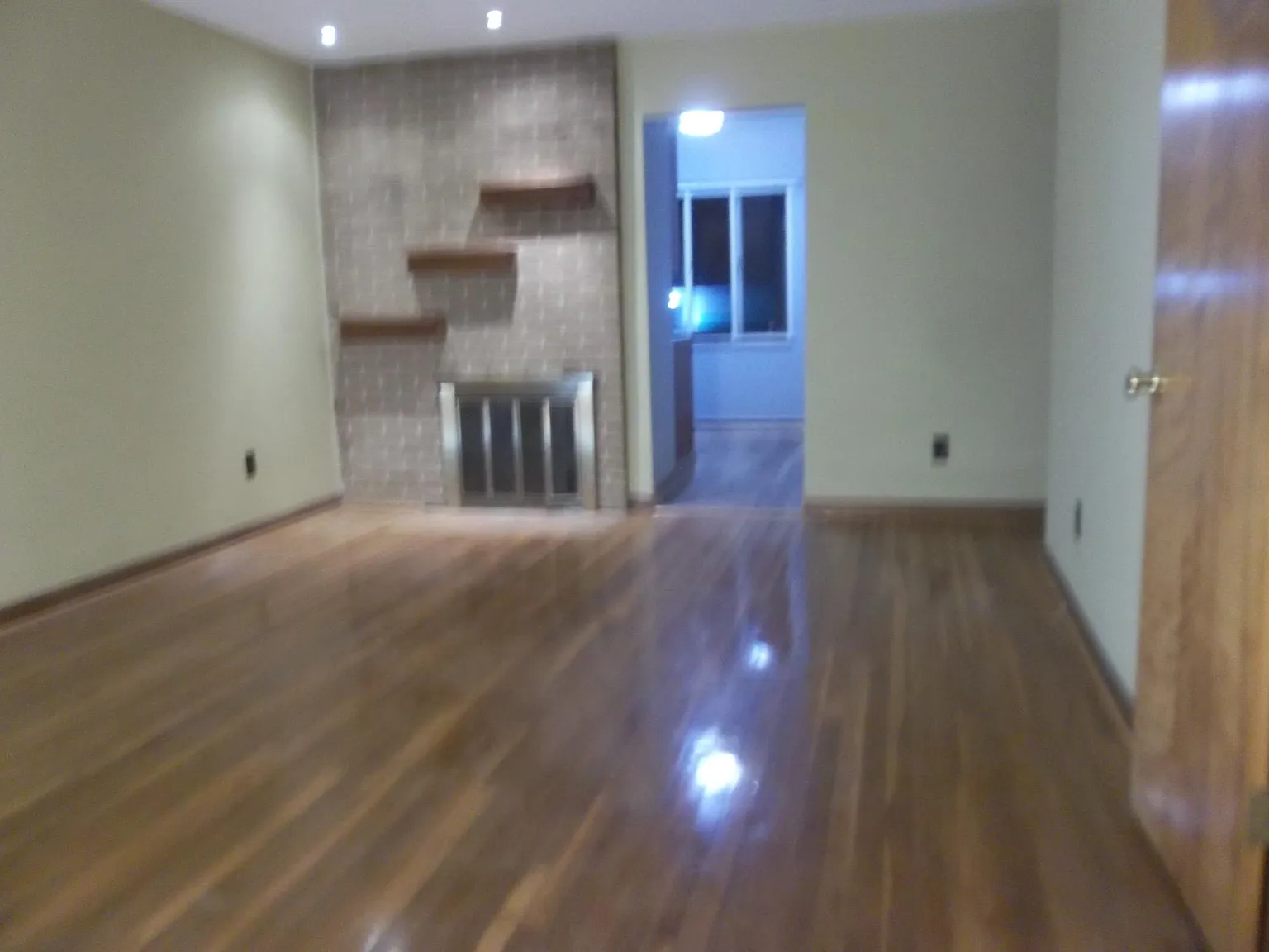 2 bed, 938 sqft, $1,445 — Photo 2