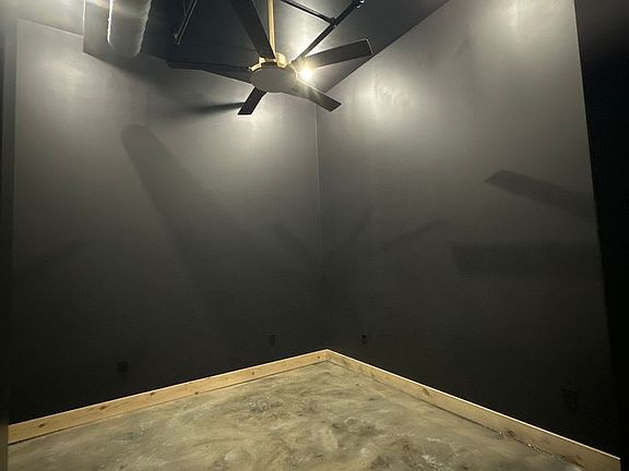 5th image of 21 W Broadway APT 206