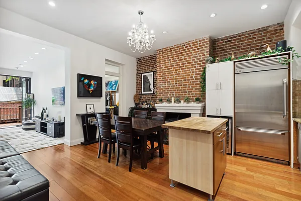 Rented by Corcoran | media 16