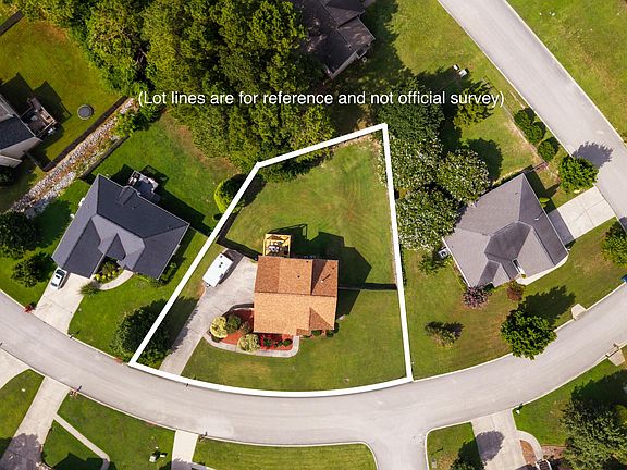 4th image of 7408 Salmon Ln