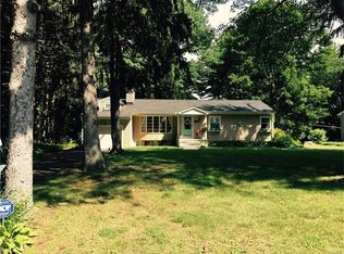 186 Schiller Rd, Fairfield, CT 06825