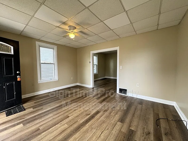 3 bed, 1.0 bath, 1162 sqft, $1,399 — Photo 4