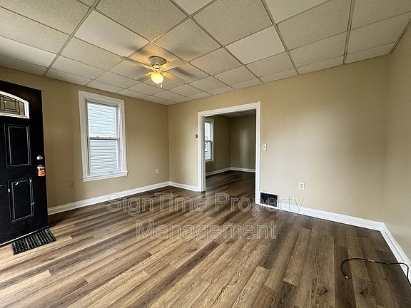 4th image of 1011 Corbett St