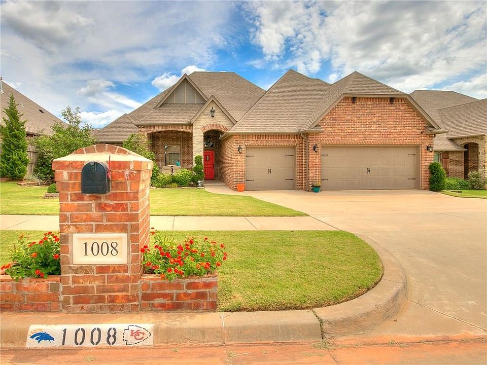 1st image of 1008 Samantha Ln