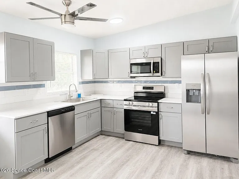 135 Roosevelt Ave #135C — Photo 8