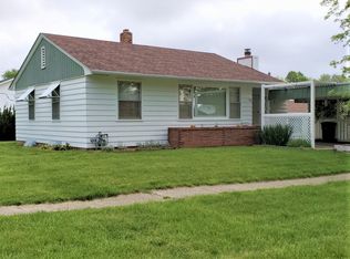 620 W Hickory St, Wilber, NE 68465