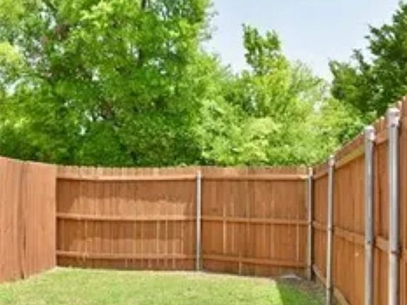 5th image of 2207 Colby Ln