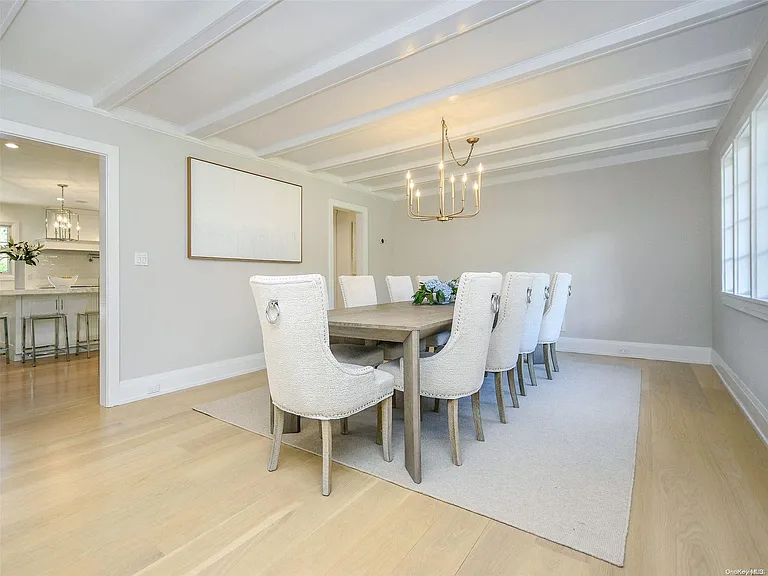 79 Reid Ave — Photo 5