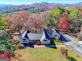 428 Orchard View Ln, Lakemont, GA 30552