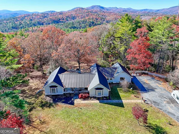 428 Orchard View Ln, Lakemont, GA 30552