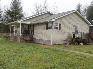 19 P & P Dr, Spruce Pine, NC 28777
