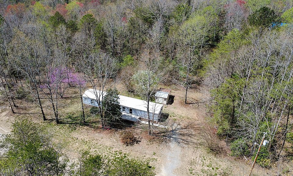1st image of 140 Knob Creek Dr