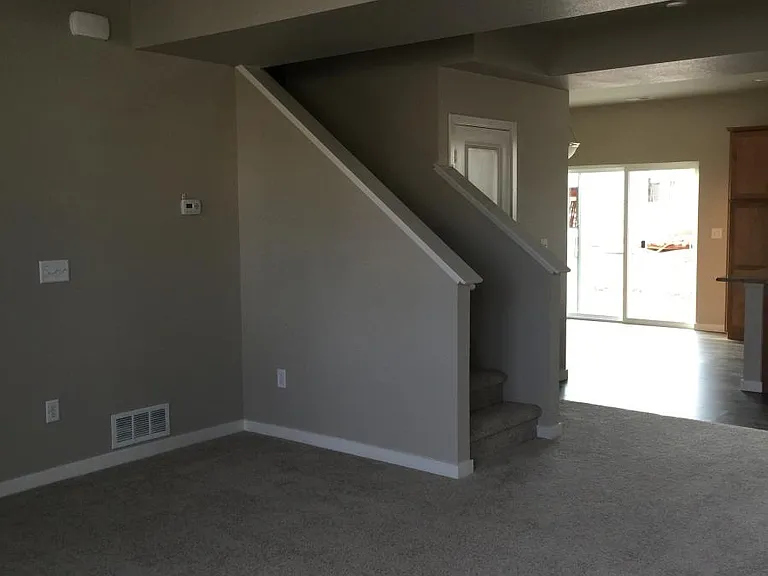 2120 Mackinac St — Photo 5