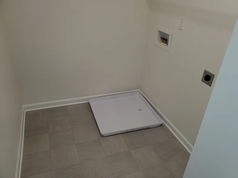 508 Elmwood Pond Ct — Photo 11