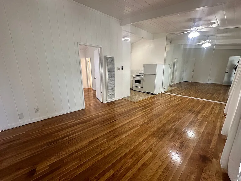 9017 Harratt St in the Heart of West Hollywood! — Photo 26